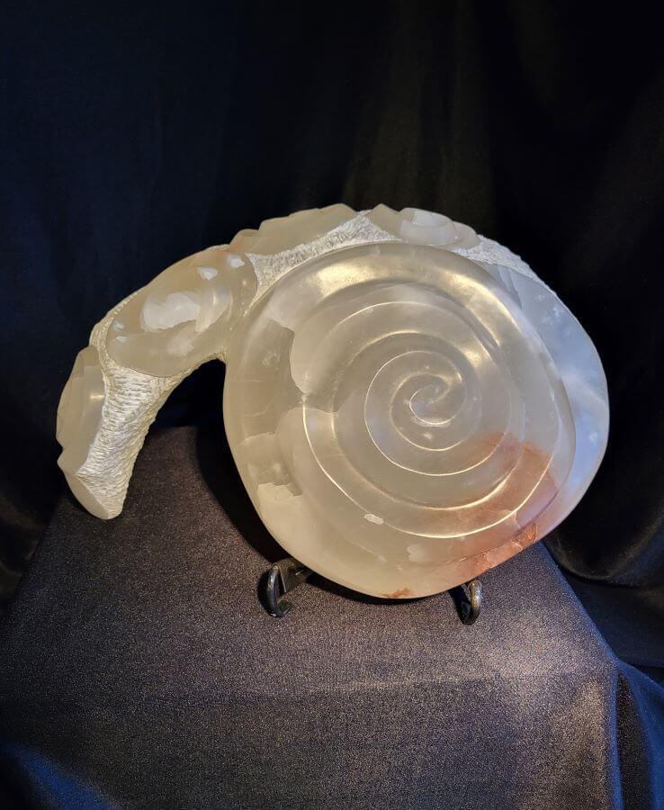 Sylvie graf sculpture albastera
